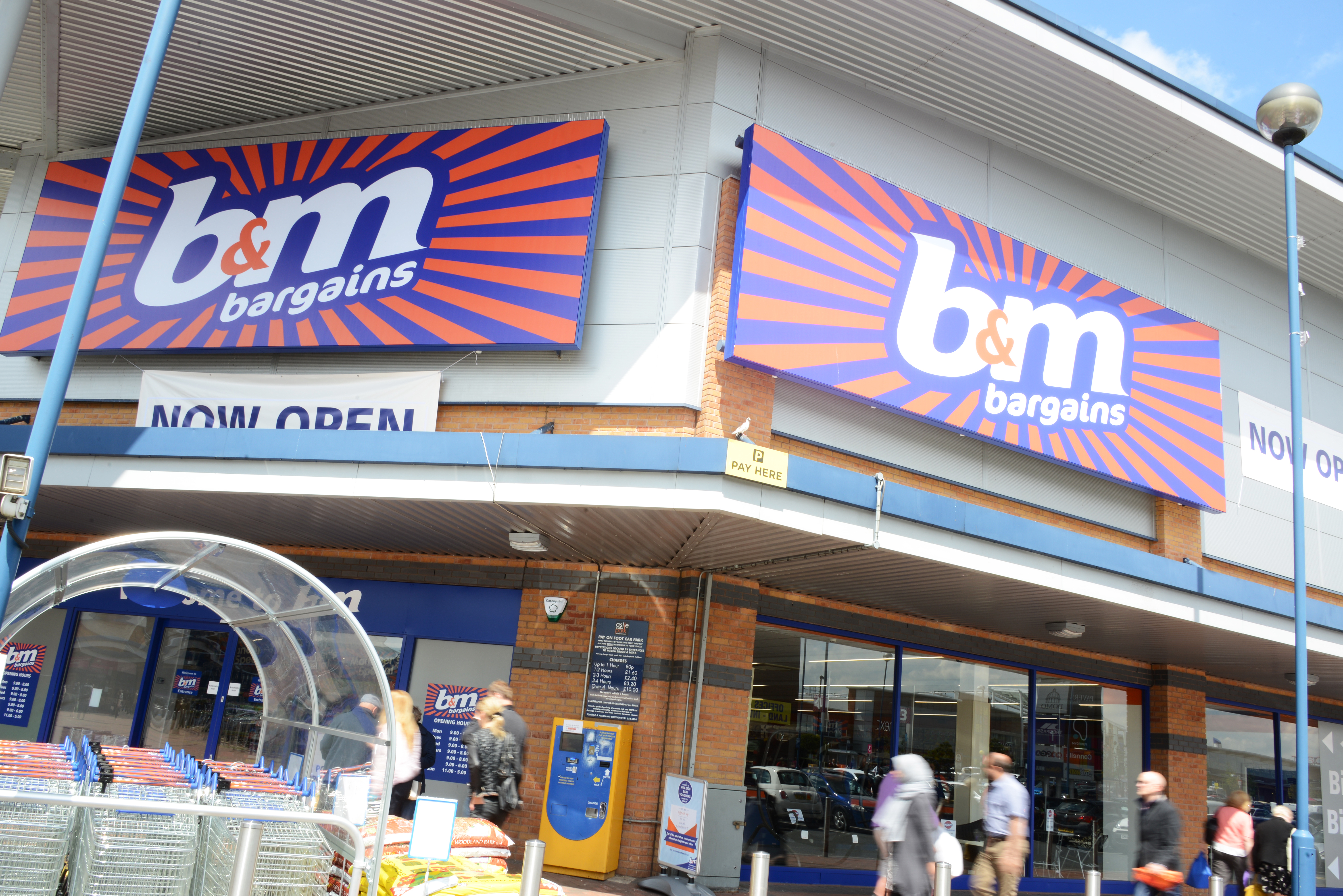 New Image for B&M OPENS AT ASTLE PARK